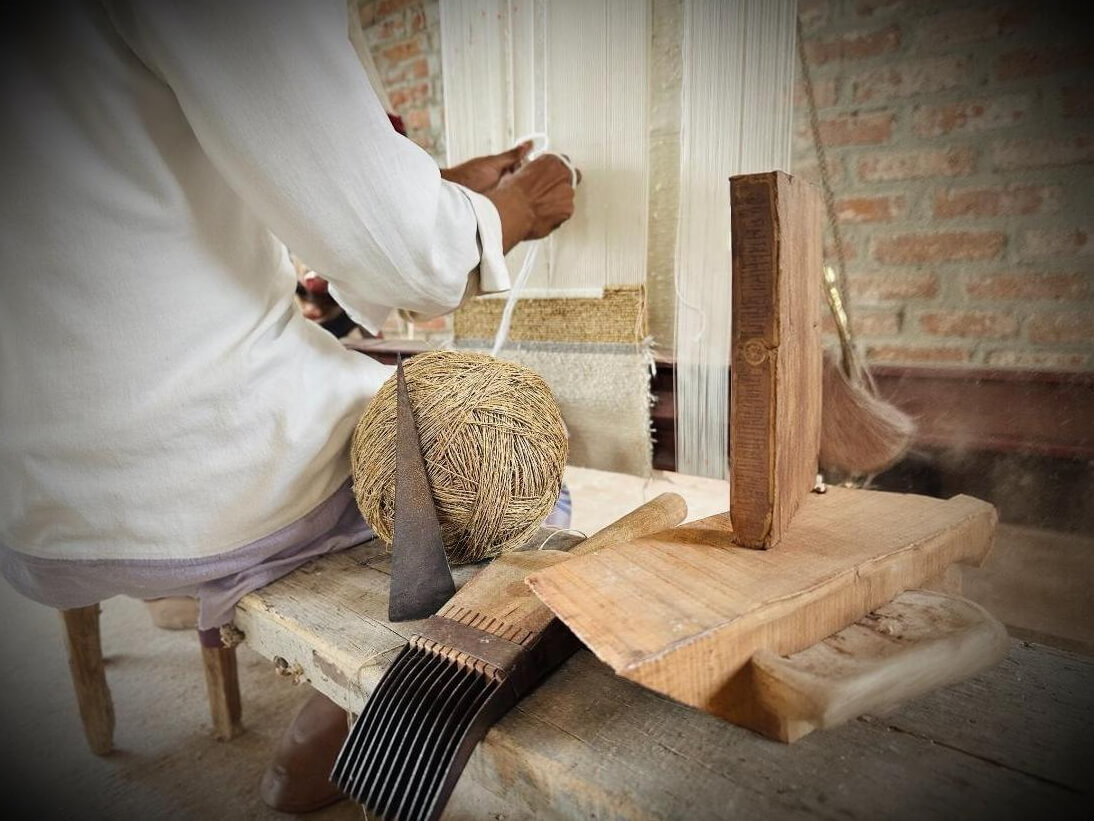 giada-artisan-atelier-weaving-loom